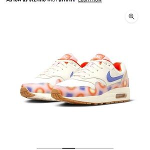 (Youth) Nike Air Max 1
'Everything You Need' Unisex shoe - size 2